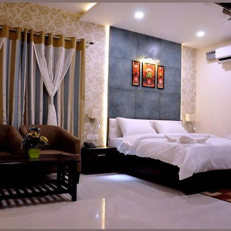 Hotel Bellevue , Gwalior Exterior photo
